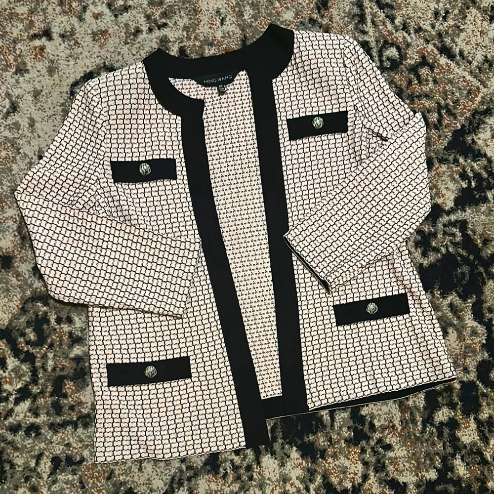 NWOT. Woman’s Ming Wang Texture Stitch Contrast Trim Knit Jacket. Size XS. - Picture 2 of 9